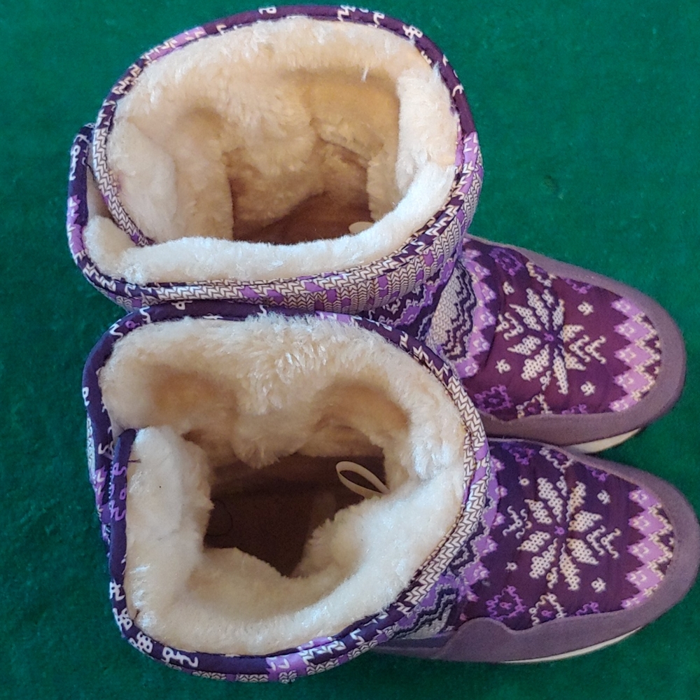 Snow Boots - Picture 5 of 7